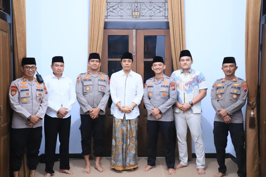 Kapolres Kediri Kota Pererat Sinergi dengan Ulama, Silaturahmi ke Ponpes Al Falah Ploso Perkuat Kondusivitas Kamtibmas