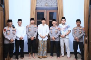 Kapolres Kediri Kota Pererat Sinergi dengan Ulama, Silaturahmi ke Ponpes Al Falah Ploso Perkuat Kondusivitas Kamtibmas